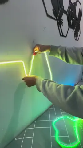 🌈 شريط إضاءة LED نيون RGB بطول 5 متر حوّل أي مكان لأجواء ساحرة بإضاءة ذكية ومتعددة الألوان! 🔹 تحكم ذكي عبر التطبيق أو جهاز التحكم 🔹 مزامنة مع الموسيقى لإضاءة تفاعلية تنبض مع الإيقاع 🔹 منفذ USB عملي للتوصيل السريع بأي مكان 🔹 مرن وسهل التشكيل يناسب ديكورك الخاص (DIY) 🔹 مقاوم للماء بمعيار IP68 – مثالي للغرف، الألعاب، الحفلات وحتى الاستخدام الخارجي 💡 استمتع بإضاءة مبتكرة تصممها بنفسك وتضيف لمسة فريدة لكل زاوية من بيتك أو مكانك!