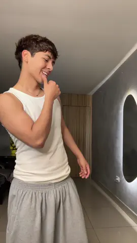 Alguien que me haga el edit ese, que no sé cómo hacerlo, me etiquetan pa verlo👀