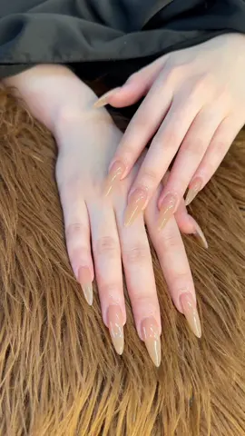 1 chiếc nail xinh. Làm nail đi chơi chị em ơi🥰🥰💎💸#camvannail♥️💸💎💵 #nailtayninh #nail #nailart #nailtutorial 