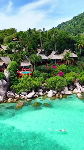 wondering view of unimagerial houses constructed front of ocean  🌊  #viral #video #short #foryoupage #pfy 