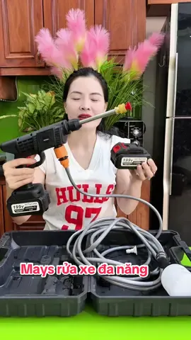 Máy rửa xe đa năng mini bằng pin #mayruaxe #mayruaxemini #mayruaxecaoap #xuhuongtiktok2025 #lycocham1987 