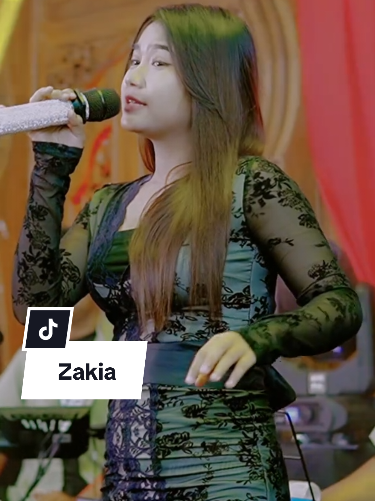 Fullnya di channel youtube Ijjoo Production! Lirikan mata, goyangan, dan senyumanmu bikin ku terpesona @ninna🥊 @ninnafirnanda2  #dangdutslow #ijjooproduction #ninnafirnanda #zakia #ceksound 