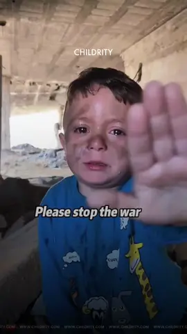 Ini Yusuf, seorang anak kecil di Gaza. Dengan mata penuh harapan, dia merayu: hentikan serangan… hentikan pembunuhan… hentikan penderitaan yang meragut masa depannya. #globalsumudflotilla #sumudnusantara #farahlee #childrity 