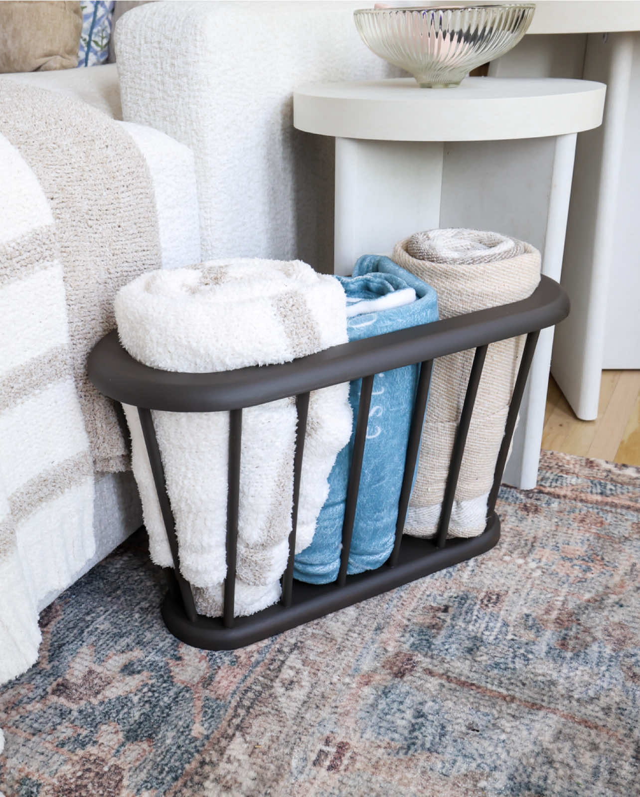 $4 thrift find transformation! 🤩 This was such an easy DIY and it’s a perfect place to store magazines, bath towels, blankets, and more!  What would you use this for? ⬇️ #thriftfinds #DIY #easydiy #thrifteddecor #budgetfriendly  