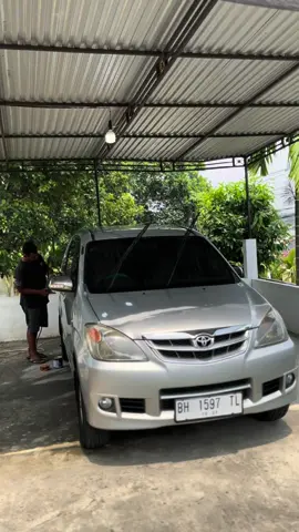 KITA BUAT MENGKILAU DULU YA AVANZA NYA :)