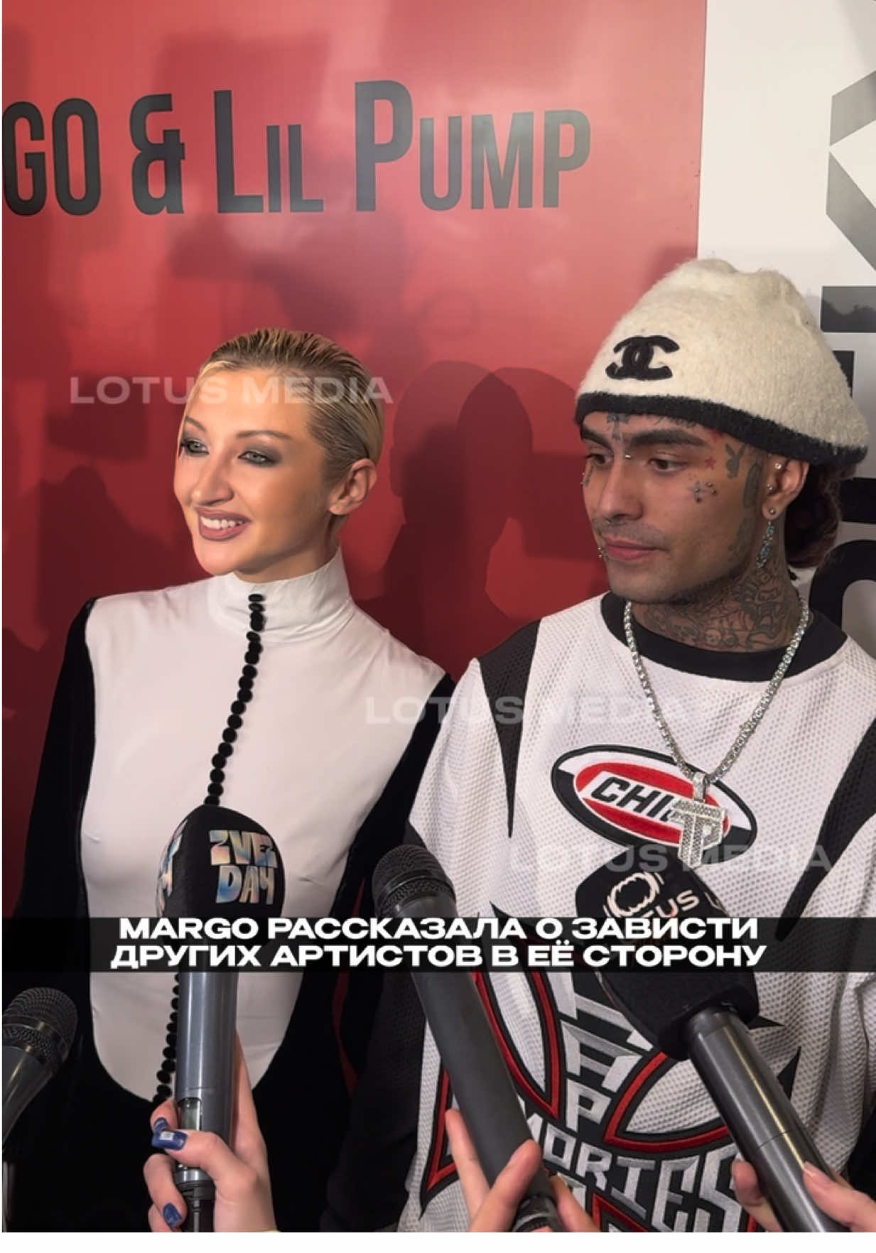 ▪️MARGO рассказала о зависти других артистов в её сторону На камерной премьере клипа на песню «Кукареку» артистка рассказала, что чувствует зависть со стороны многих артистов. По её словам, артисты не поддерживают её и не хотят пускать в медийное пространство. «Артисты не хотят пускать на эту арену кого-то нового. Но, я их и не спрашиваю. Поэтому сорри, ребят», — посмеялась MARGO.