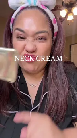 If your spending 💸 on skincare.. then don’t forget about your neck! That area can show signs of aging faster then the rest of your skin if you don’t take care of it! 👵🏼 #fallfreshness #neckcream #antiagingskincare #matureskin #yczneckcream @YCZ Beauty Care Depot 