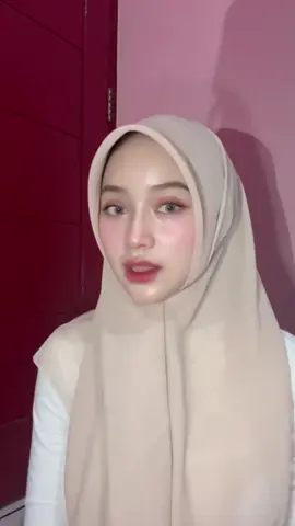 Hijab aku darii @Cuit Scarv nyaman polll