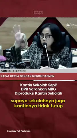 Program MBG dianggap mematikan para pelaku usaha di kantin-kantin yang tersebar di berbagai di Indonesia. Atas dasar itu, MY Esti selaku Wakil Ketua Komisi X DPR RI mengusulkan jika produksi MBG ini dibuat di masing-masing kantin sekolah. Hal ini bukan tanpa sebab ia sarankan, yakni agar para pelaku usaha di kantin sekolah tidak menjadi sepi dan tetap memiliki pemasukan karena adanya program MBG ini. #MYEsti #MBG #MakanGratis #MakanBergiziGratis #BantengSenayan 