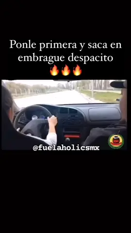 Enseñando a manejar a mis hijos 👌😎😅🚗⛽💨💥💥