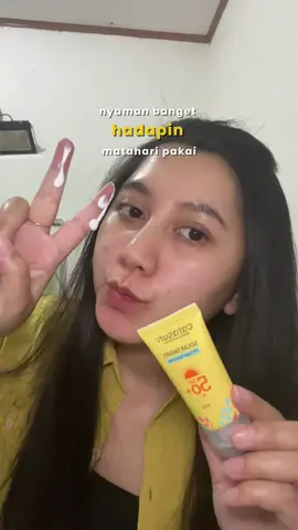 Sunscreen dengan SPF 50+ PA++++ yang seringan air, gampang menyerap, no whitecast, dan nyaman banget di kulit ✨ Langsung checkout di keranjang kuning TikTok Shop cuma 30 ribuan atau beli di Indomaret! @Carasun Official @Carasun Indonesia @carasunsunscreen  #sunscreenviral #sunscreennyaman #nyamanhadapimatahari #sunscreen #sunscreenreview 