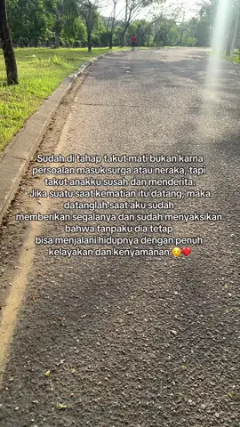 Sebelum punya anak gak pernah setakut ini sama kematian. Semoga kita semua diberikan umur yang panjang, kesehatan dan rezeki yang berlimpah untuk membersamai tiap tumbuh kembang anak kita 😇❤️
