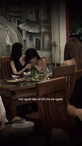 Mạnh mẽ lên em ,anh ta không xứng đáng để em phải khóc...#nhachaymoingay #tiktokgiaitri #tamtrang #trangmusic102 #sbkentertainment 