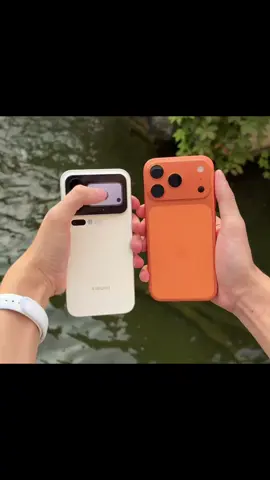 Xiaomi 17 Pro vs iphone 17 Pro xiaomi 17 series  #xiaomi #xiaomi17 #xiaomi17pro #xiaomi17promax #hyperOS3