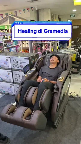 Seharian lembur langsung healing di Gramedia 😮‍💨 #GramediaShop  #GramediaTumbuhBersama #TumbuhBersama #healingtiktok  #istirahatsejenak 