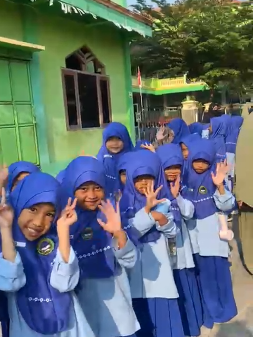Jum'at Sehat Barokah  Anak2 Sholihah IC & ID #sdithidayaturrahman #masaran 