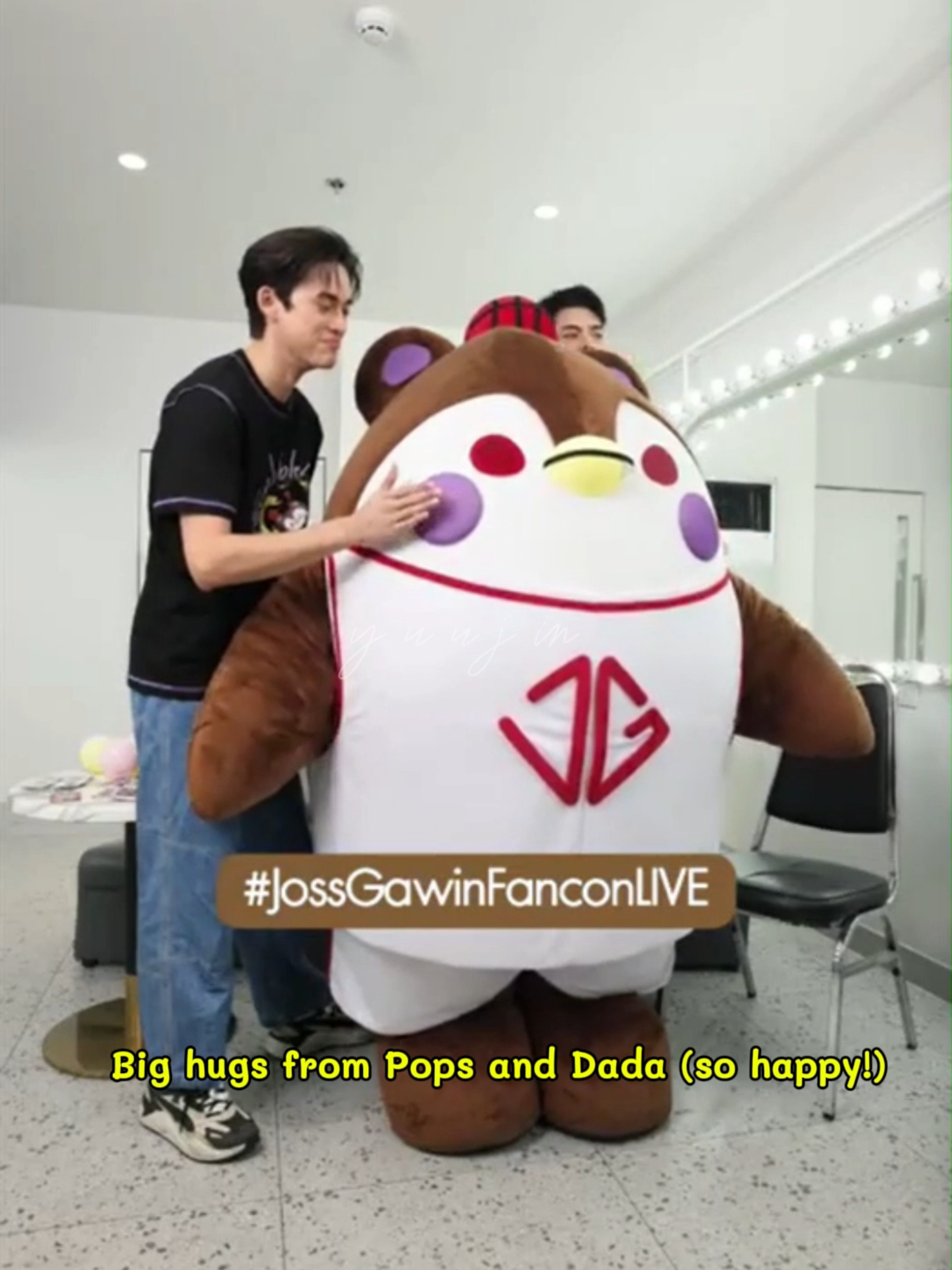 My cutie Guinzly! #JossGawinFanconLIVE #jossgawin #josswayar #gawin#gawincaskey  #guinzly
