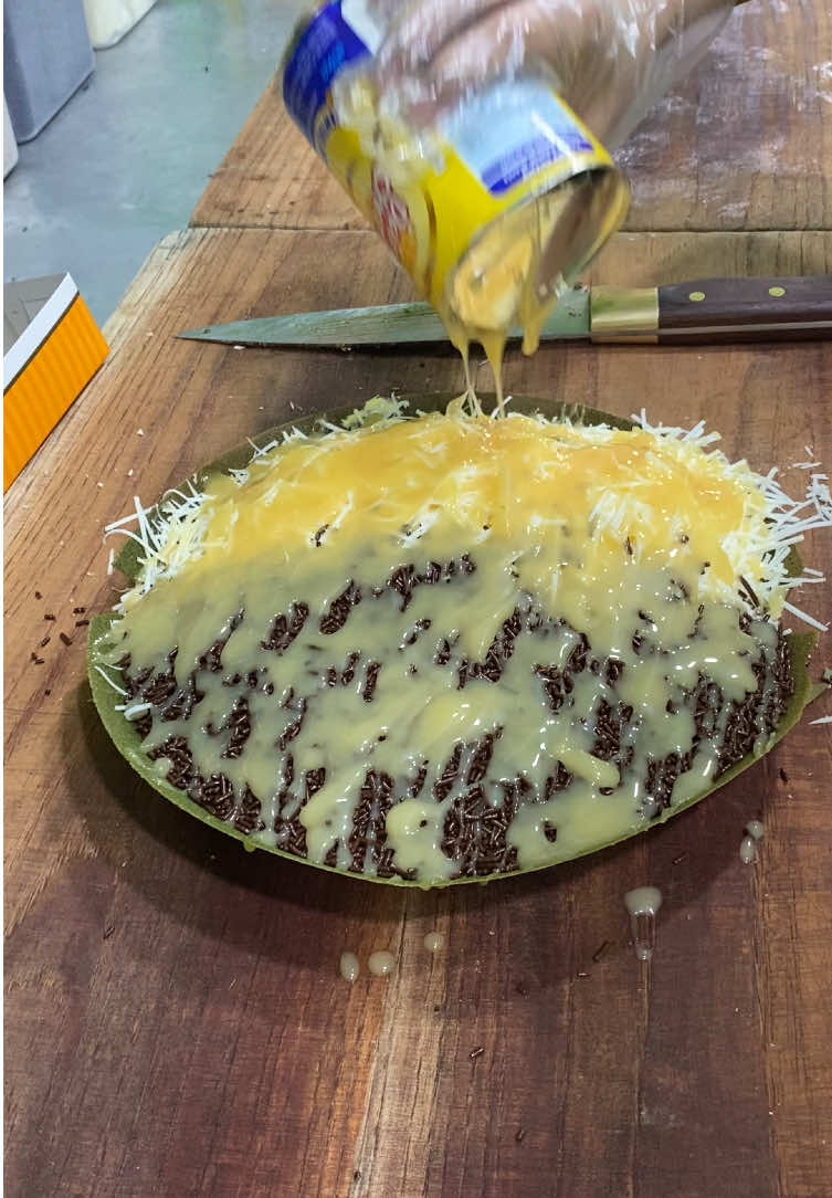 adonan greentea keju coklat😋 #martabakkhusna #kulinerwonosobo #fyp #martabakmanis #xyzbca #wonosobo24jam #martabak #wonosobo 