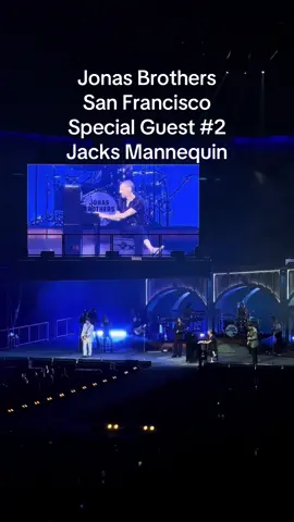 @Jonas Brothers brought out another special guest in San Francisco! What a throw back to high school  . #jacksmannequin #jonasbrothers #sanfrancisco 