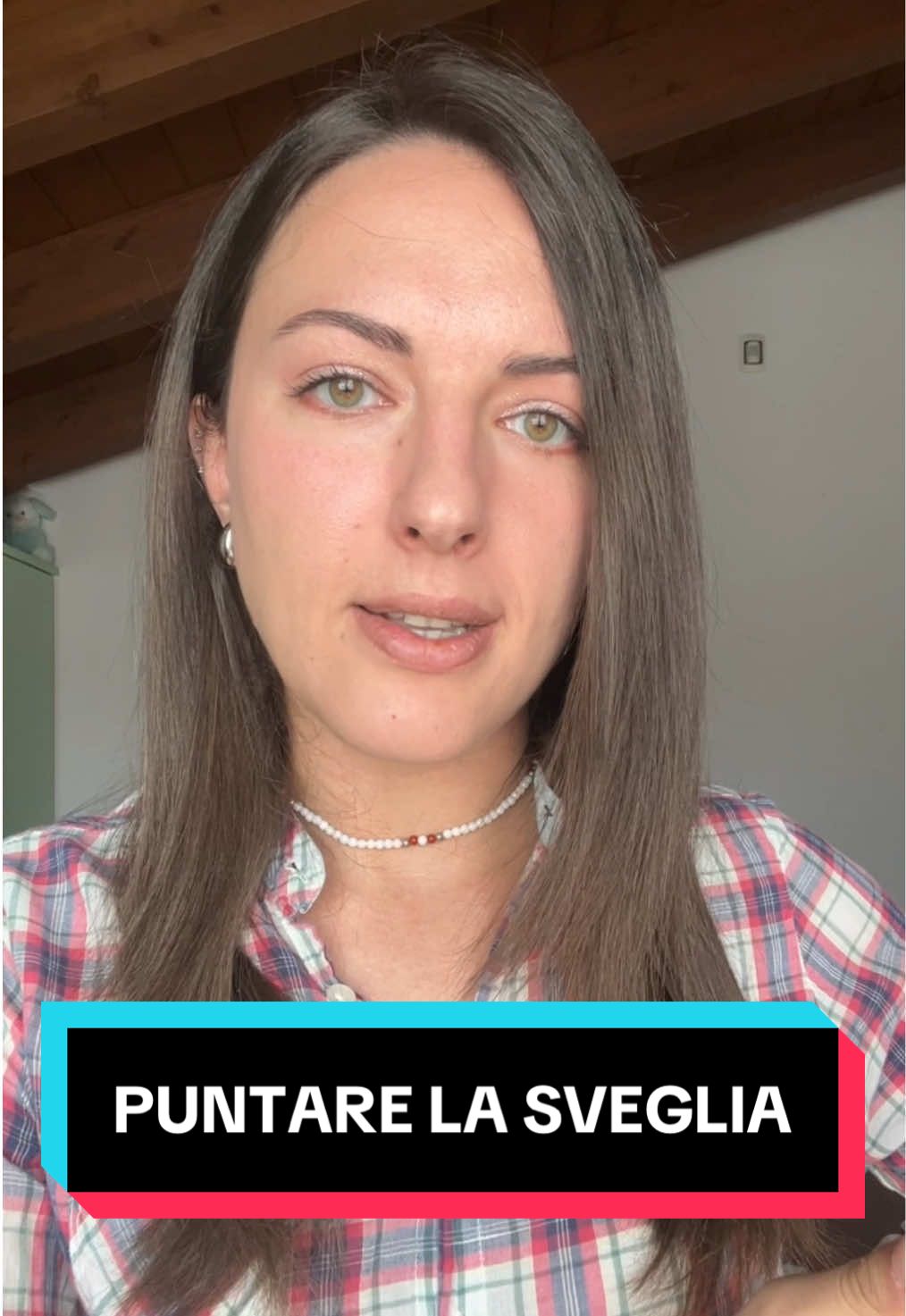 Al mattino ti alzi dopo mille sveglie o te ne basta una? ⏰  #sveglia #snooze #ancora5minuti #risveglio #morningroutine   
