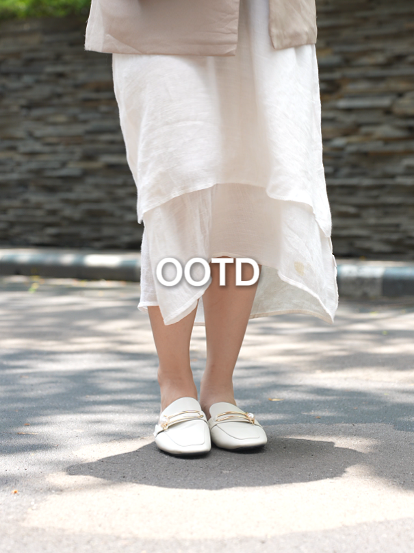 OOTD bareng dlu gak sieeee bareng Bostanten #Bostanten #BostantenShoes #WomensFashion #FashionWanita #SepatuWanita #KoreanStyle #ElegantShoes #SandalWanita #TikTokFashion #OOTD #Sepatu #TimelessStyle #Unboxing #Fashion #Inspo #PaylaterID #Style #ASMR #SepatuBaru #GajianSale