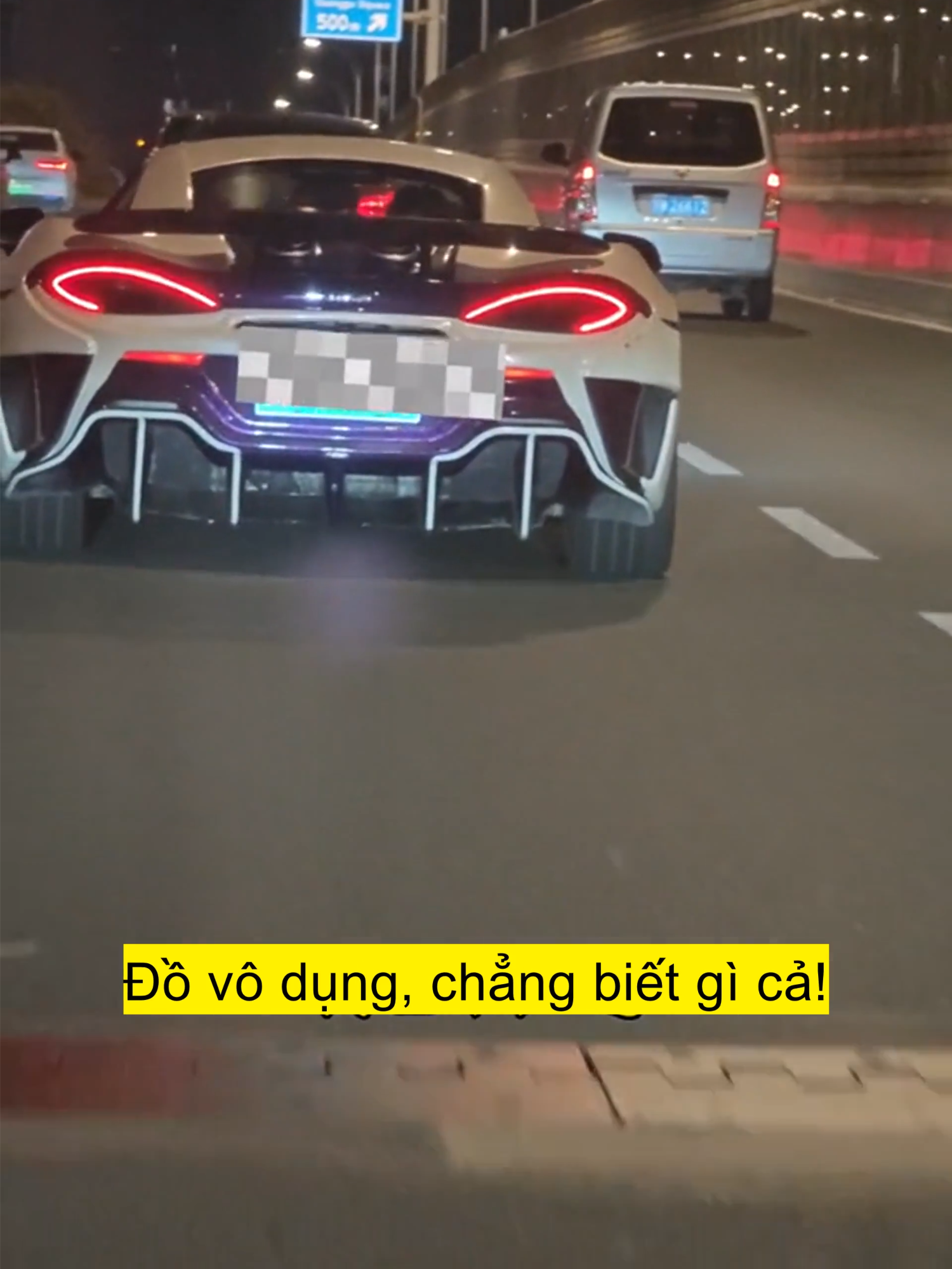 Tiểu Ái vô dụng 🤨🤨🤨 #fyp #trending #foryou #chinacar #xehoi #oto #xiaomi #xiaomicar #xiaomisu7 #xiaomisu7ultra #xiaomisu7max