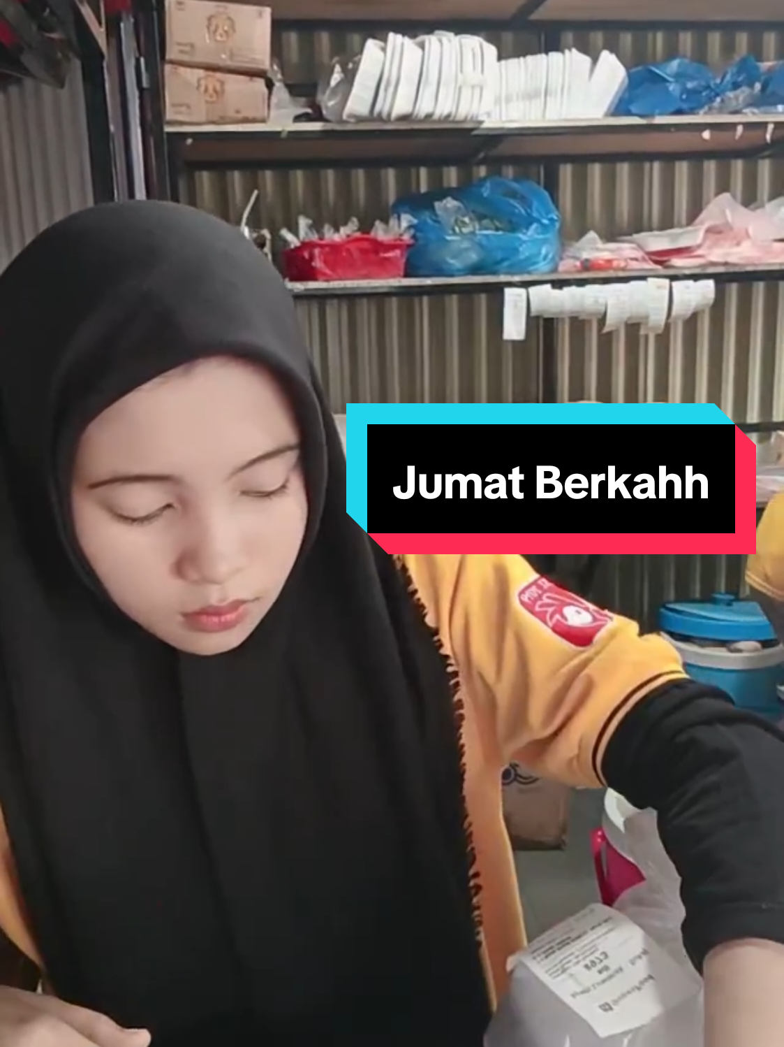 Ikuti terus sesi live kami, dan dapatkan penawaran promo Spesial😍#tiktoklive #livehighlights  #promomakangajian #livehighlights #fypシ゚ 
