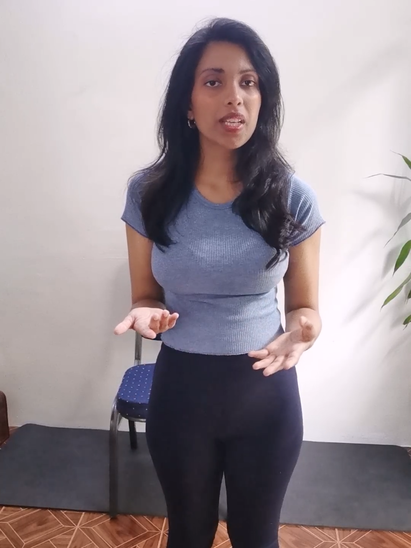 Brûle les graisses facilement : 5 exercices simples à faire assis(e) sur une chaise