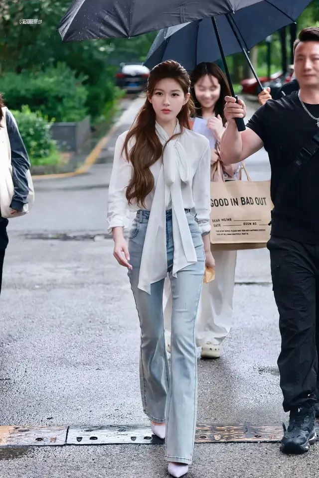 Trộm vía bộ nào cũng ưng #haydetoitoasang #trieulotu #zhaolusi #huanghien #outfit #lovesambition #viral #xuhuong #xh #cdrama 
