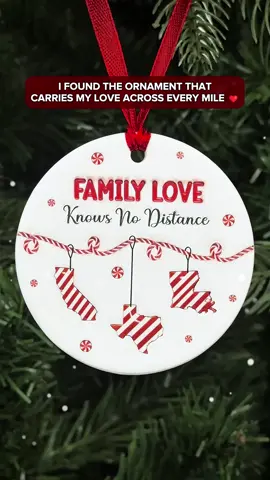 Family + candy + holiday magic — a keepsake that bridges every distance 🎄❤️ #ChristmasKeepsake #PersonalizedOrnament #FamilyBond #recuV8y5tNMuEp