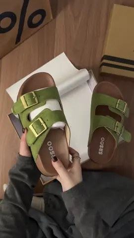 “Because style should always feel this comfortable 🌿” #trendingnow #tiktokmademebuyit #musthave #bokensandals #sandals 