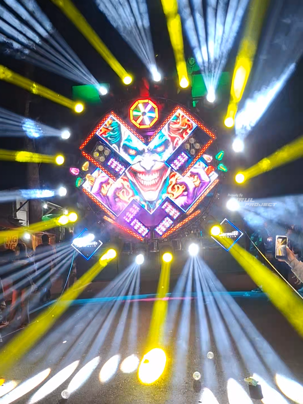 Sound lapis kukus mode ontran² karnaval nongkojajar @lki.production @STAR_LIGHTING💫  #fyp #foryoupage #karnavalsoundsystem #soundhoregjawatimur 