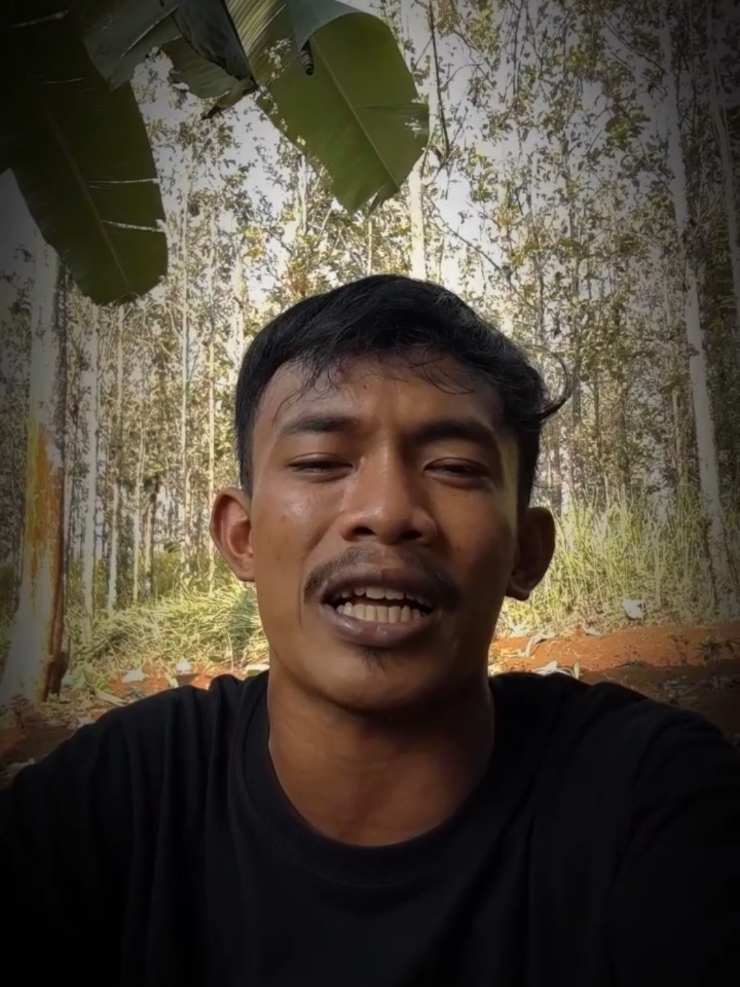 begitulah manusia seringkali baru benar benar dihargai ketika tengah bersiap pergi, atau saat kepergiannya telah menjadi kenyataan. #CEP_GHOZIN #katakatasedih #katakatacinta #katakatabijak #sajakcinta 