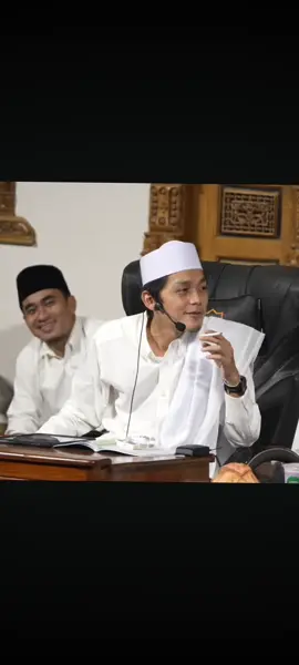 jangan sampai kamu jadikan wanitamu sebagai tulang punggung#gusiqdam #gusiqdammuhammad #santri #ngaji #fyp 