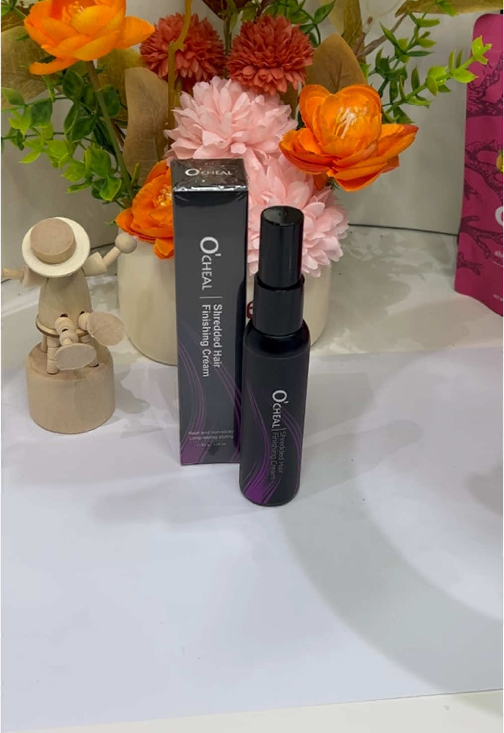 Get sleek hair anywhere,anytime ❤️ #tamingwand #sleekhair #antifrizz #frizzfree #smooth #slickback #hairtutorial 