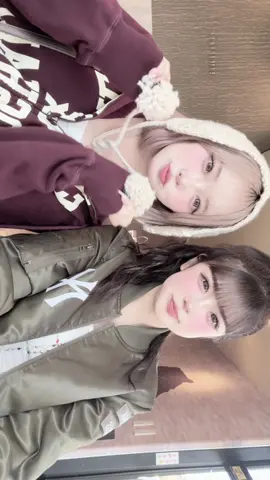 おきまりの立ち位置は利き顔で成り立ってます💖👍🏻#一生友子 