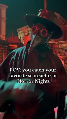 Universal Studios Night Terror 😂🌈✨#fyp #tiktok #funny #fypシ #kids #foryou #Love #usa #usa🇺🇸 #kid #universal #universalstudios #hhn #thriller 