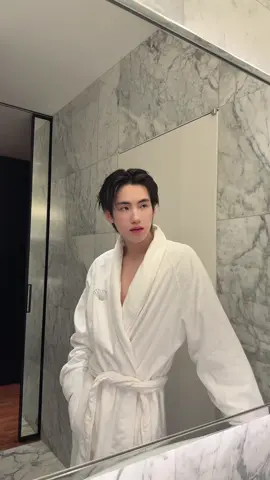 D-Day 💙 #PradaSS26 #PradaSS26xPHUTATCHAI #PHUTATCHAI #BUSbecauseofyouishine