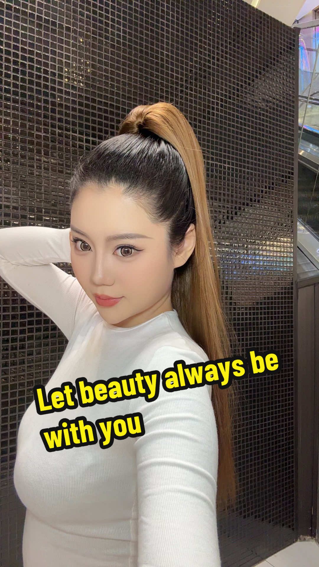 Wear the ponytail hair clips and the wig to keep your beauty by your side all the time!#girls #haitextensions #tiktok #springtok #wig 