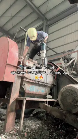 drill cangkemu lek omongg ae 🗿🗿 #taiwan🇹🇼 #ponorogo24jam #fypシ゚viral🖤tiktok #changhua #ojol #tiktok #mekanik #amatir #😂😂😂 z