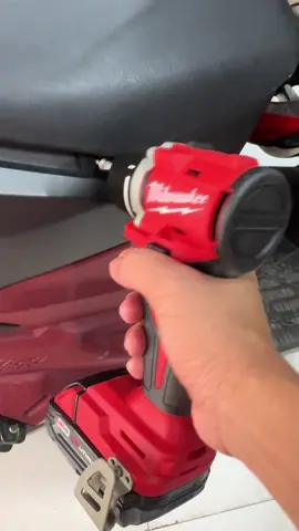 New Milwaukee 3601 impact 1/4 vs Milwaukee 3401 impact 1/4 milwaukee #3401 #3601 