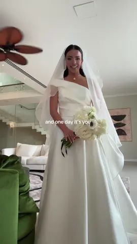 moments before walking down the aisle ✨🤍👰🏻‍♀️ (i kicked everyone out of the villa and asked for 5 minutes alone because i was an anxious mess 😅) 
