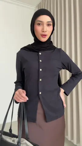 It’s fitted and it blocks UV too!! 🖤 #Guncang99 #WIBGajian #BeliLokal #officewear #outfitngantor           