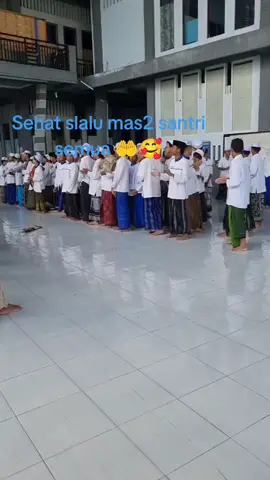 semoga mndaptkan ilmu yg barokah yo nak 🤲🥰
