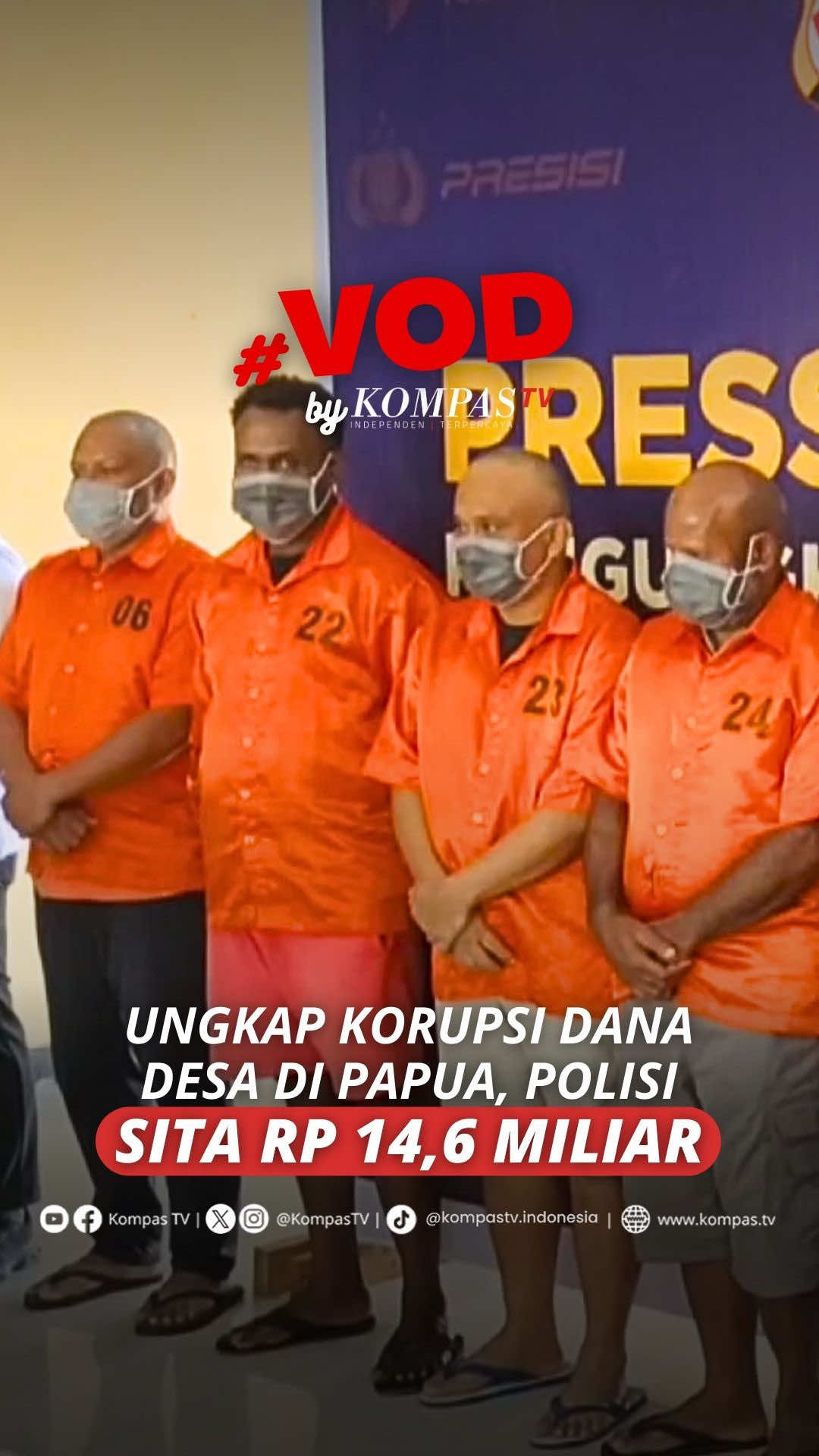Polisi menetapkan mantan Penjabat Bupati Lanny Jaya, Petrus Wakerkwa, bersama lima ASN dan tiga pimpinan Bank Papua cabang Lanny Jaya sebagai tersangka kasus dugaan korupsi dana desa (25/09). Dalam kasus ini, polisi menyita barang bukti berupa uang tunai Rp14,6 miliar, empat bidang tanah, dan empat unit kendaraan. Kerugian negara ditaksir mencapai Rp168 miliar. Tuliskan komentarmu dan dapatkan berita terkini lainnya di www.kompas.tv serta youtube.com/kompastv #VODKompasTV 