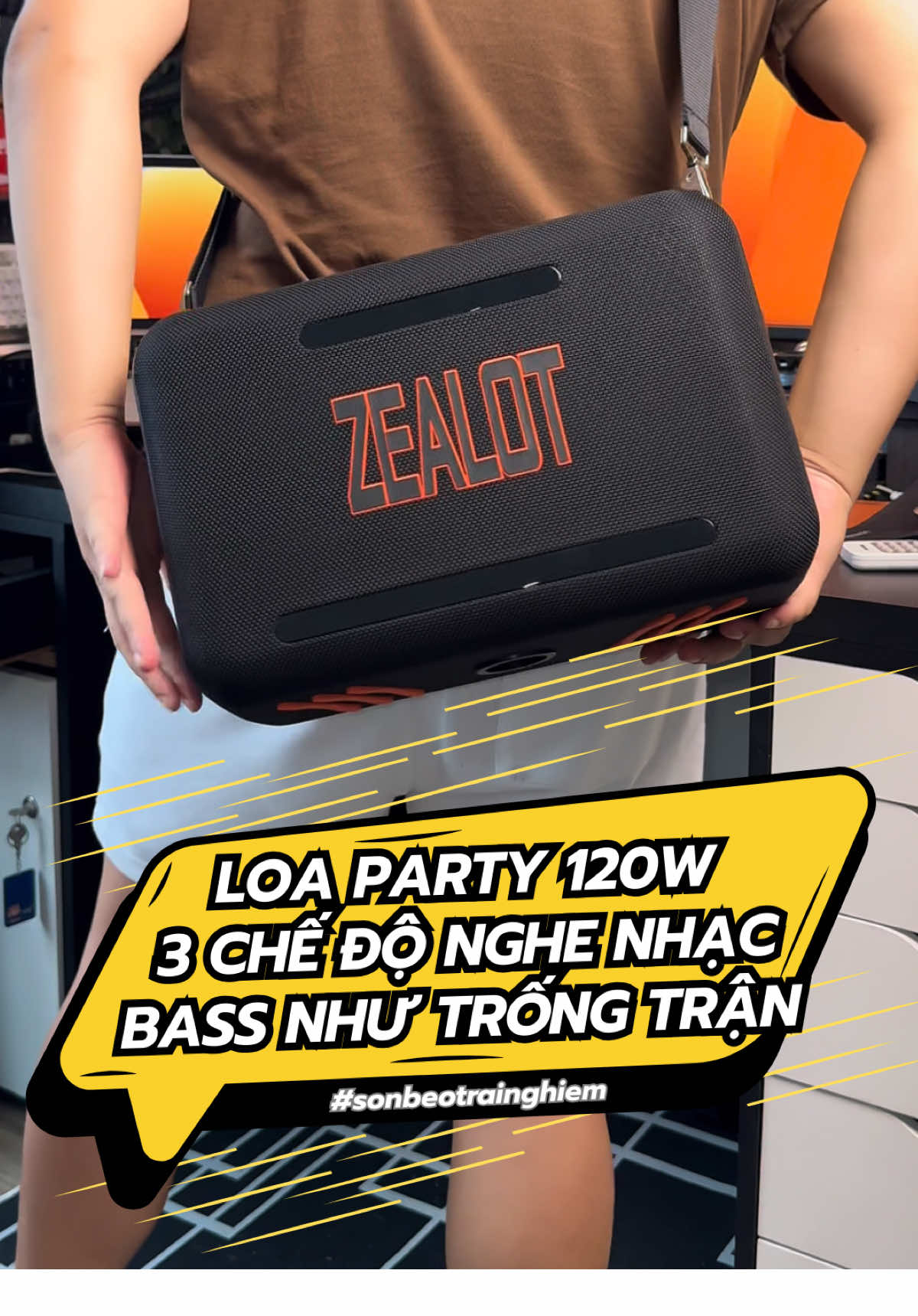 Bass nặng như trống trận. 3 chế độ EQ nghe nhạc kéo bass sâu hết cỡ. Công suất 120W, 2 màng cộng hưởng tăng cường bass. LED rgb chạy theo nhạc. Đa dạng các kiểu kết nối , sạc ngược được cho điện thoại. Đeo đi picnic là hết bài. #sonbeotrainghiem #zealot #loasieutram 