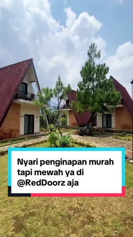 Ngetrip ke Puncak Bogor, kantong aman tidur nyaman Kali ini aku mau rehat sejenak di Hotel UrbanView Inkoppabri cisarua. Harganya mulai 200rb an aja udah dapat tipe deluxe room dan bisa dapat fasilitas yang super menarik Tenang aja, kamarnya luas, bersih dan aminitiesnya lengkap Jangan lewatkan juga Red Doorz Anniversary 10 Tahun akan ada Special voucher potongan harga jika kalian menggunakan kode voucher 