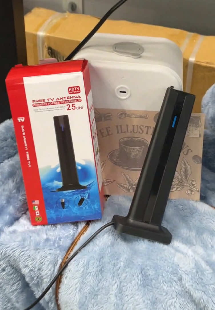 1080P/4K HD digital TV antenna with long-range signal 📡📺 Score your favorite channels in sick quality—no cable bill, no joke!#antenna#tv#hd#4k #TikTokShopRestock