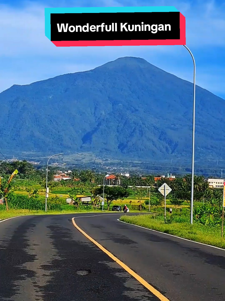 Pov : main ke Kuningan  lebih suka keliling jalannya daripada tempat wisatanya  #JJCapCut #CapCut #wisatakuningan #pesonaindonesia  #kuningan 