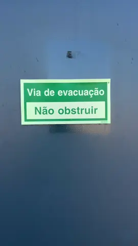 Via de evacuação? Sim touma evacuar pra vocês 
